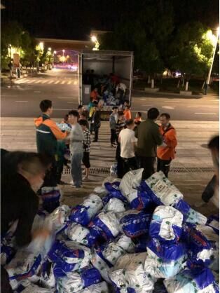教材传递图片