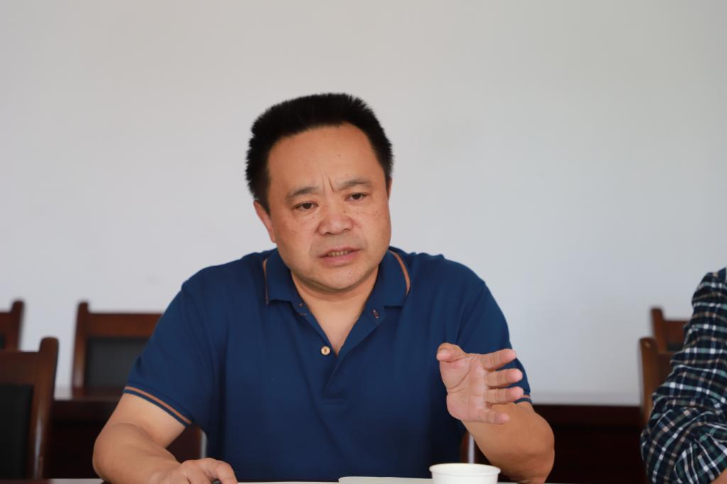 杨自义作汇报